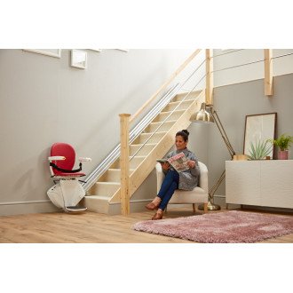 Подъёмник кресельный лестничный Bespoke Stairlifts Synergy в Крыму