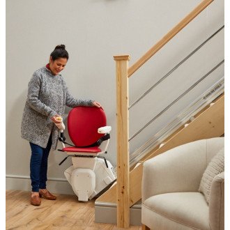 Подъёмник кресельный лестничный Bespoke Stairlifts Synergy в Крыму